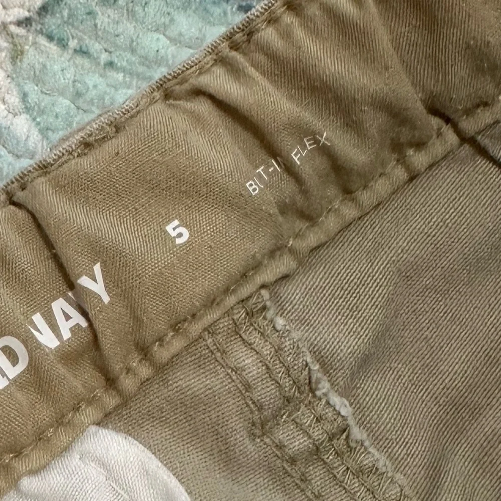 Old Navy Boys Flat Front Khaki Shorts Built in Flex Size 5